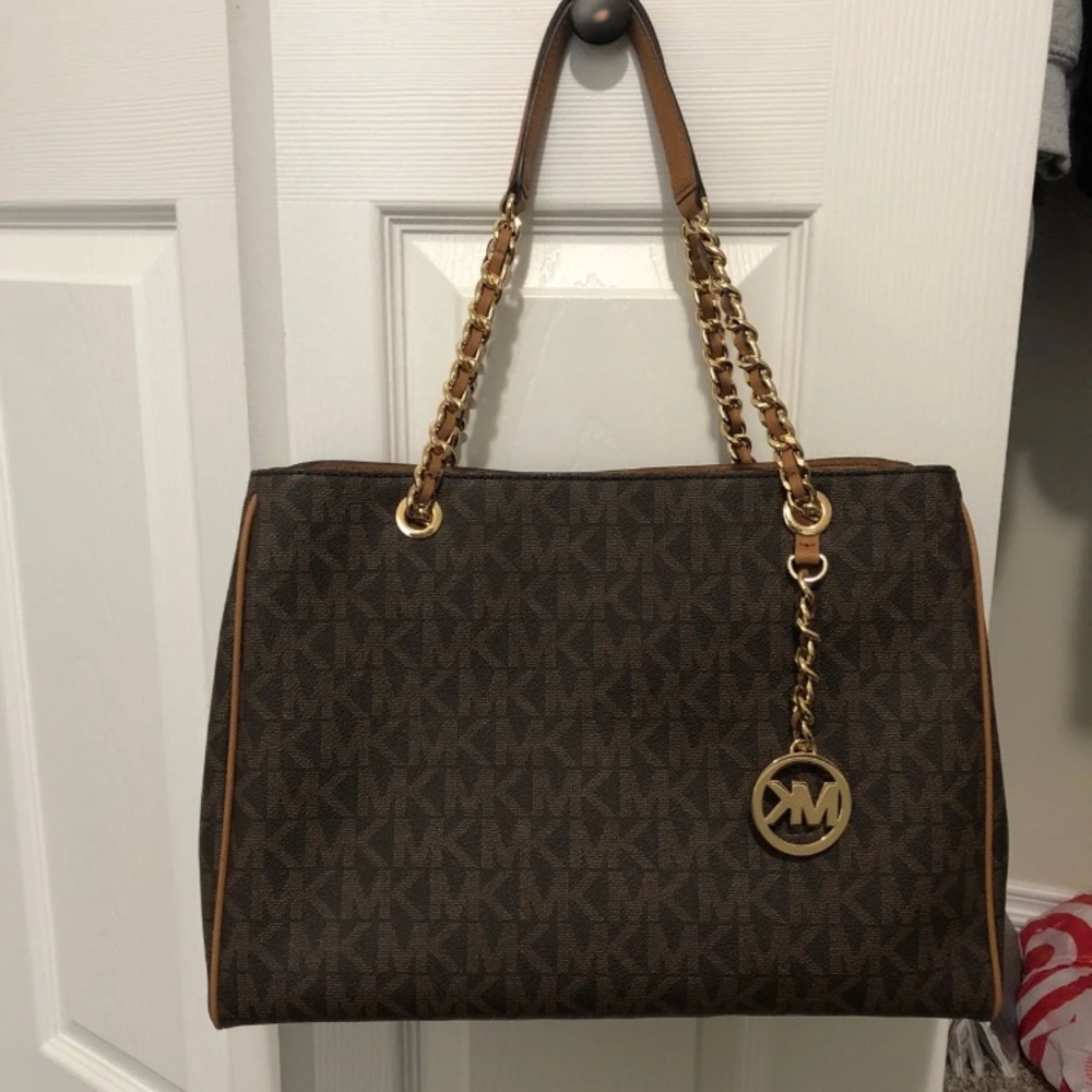 MK Purse